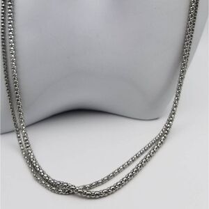Rolling vine chain‎ necklace
